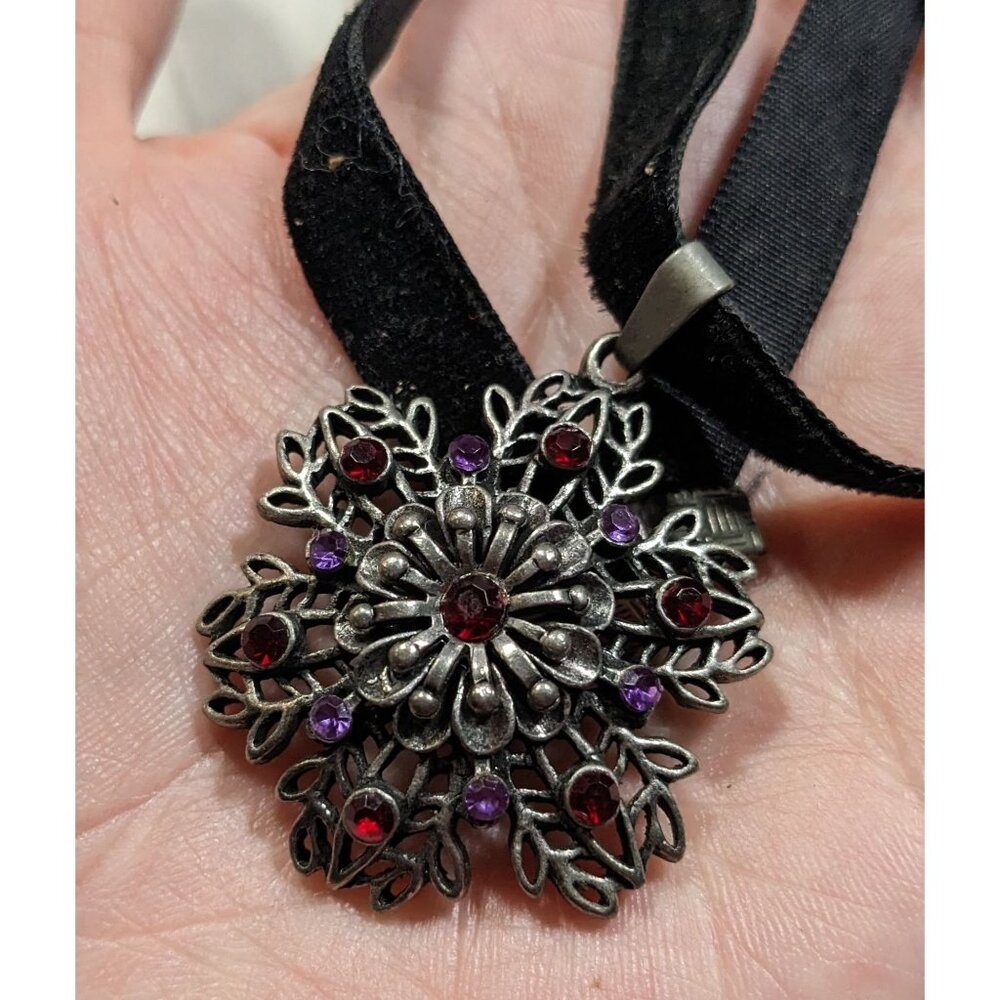 Whimsygoth Floral Rhinestone Beaded Pendant Necklace - Picture 5 of 6